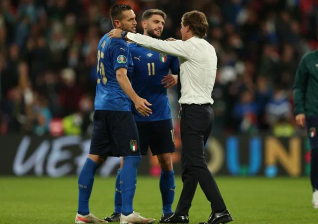 开云APP-意大利无牌可打点球幸运晋级 曼奇尼遇到麻烦了！